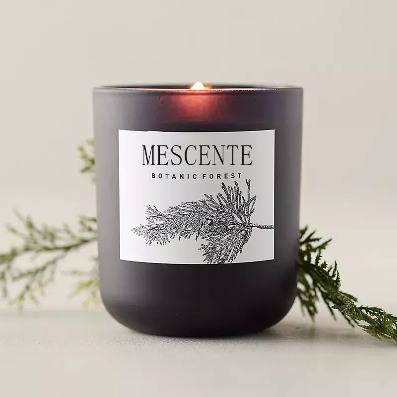 Nagykereskedelmi saját márkás luxus aromaterápia természetes kristály szójaviasz illatos gyertyák esküvői dekorációhoz