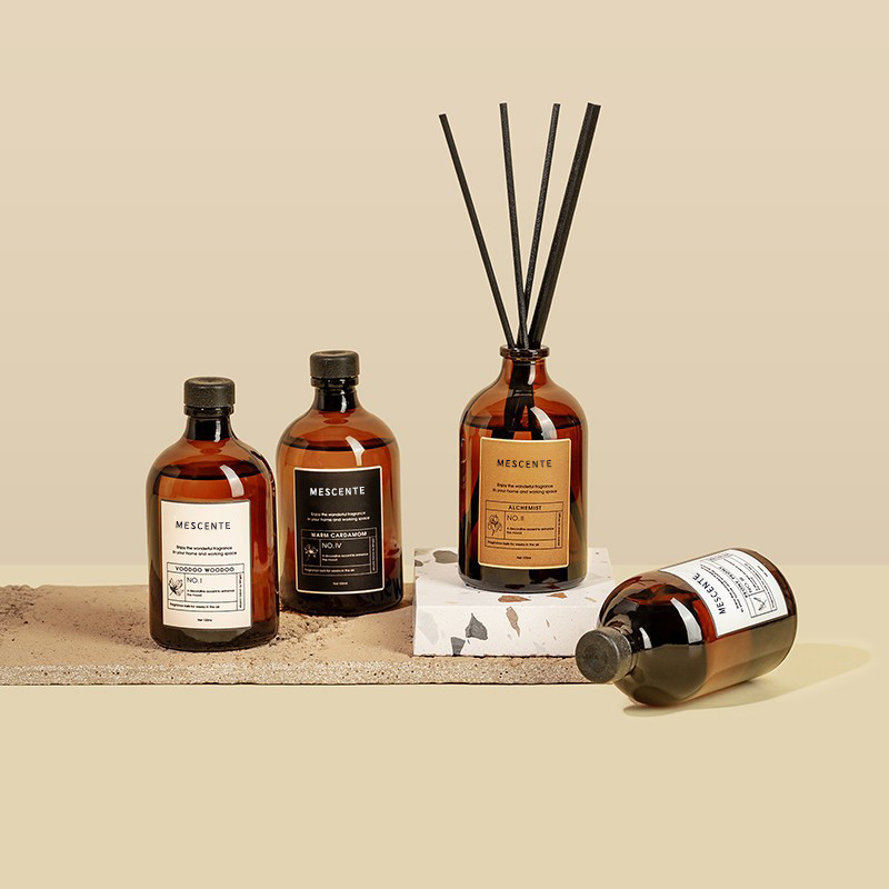 Nagy fekete és arany 100 ml irizáló luxusüveg színes pálcikák Fiber Reed diffuzor légfrissítő oldószer