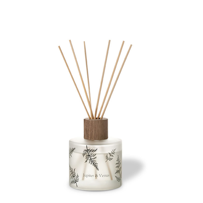 M&Scent nagykereskedelmi luxus egyedi dekoratív borostyán üveg No Fire egyedi átlátszó virág aroma nád diffuzor