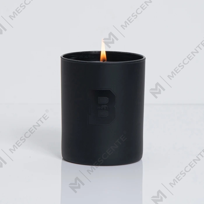 M&Scent nagykereskedelmi luxus fekete egyedi üvegek esküvői dekoratív illatos szójagyertyák kristályokkal