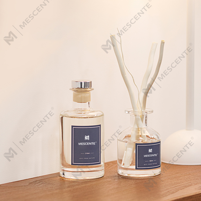 M&Scent nagykereskedelmi luxus üvegpalack 2025 új érkezés legújabb dizájnú náddiffúzor