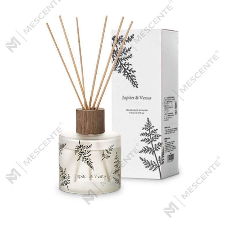 M&Scent nagykereskedelmi luxus egyedi dekoratív borostyán üveg No Fire egyedi átlátszó virág aroma nád diffúzor