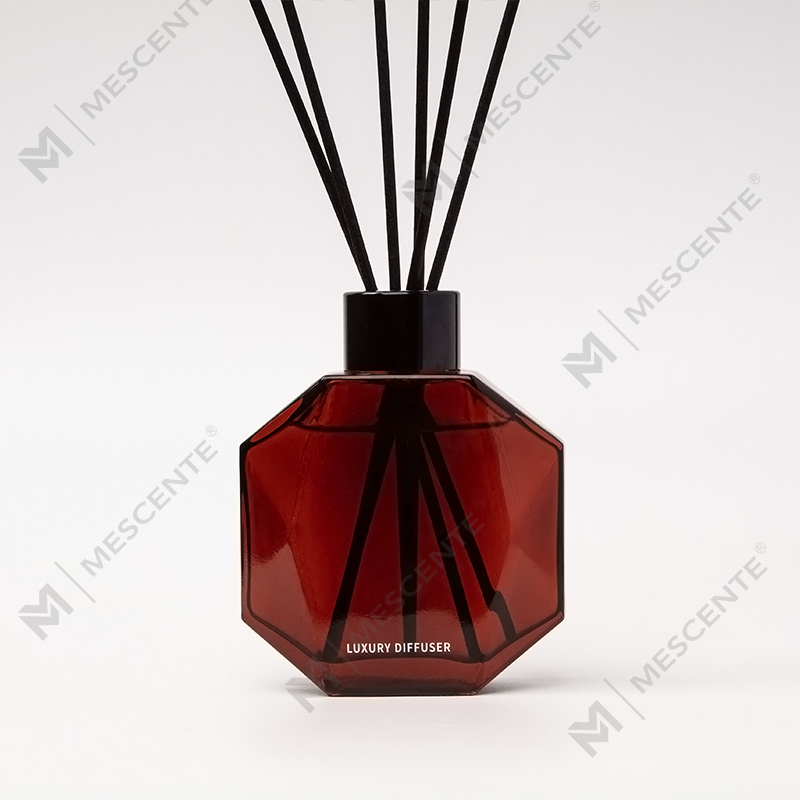 M&Scent nagykereskedelmi luxus egyedi mini palack aromaterápiás náddiffúzor olaj díszdobozban