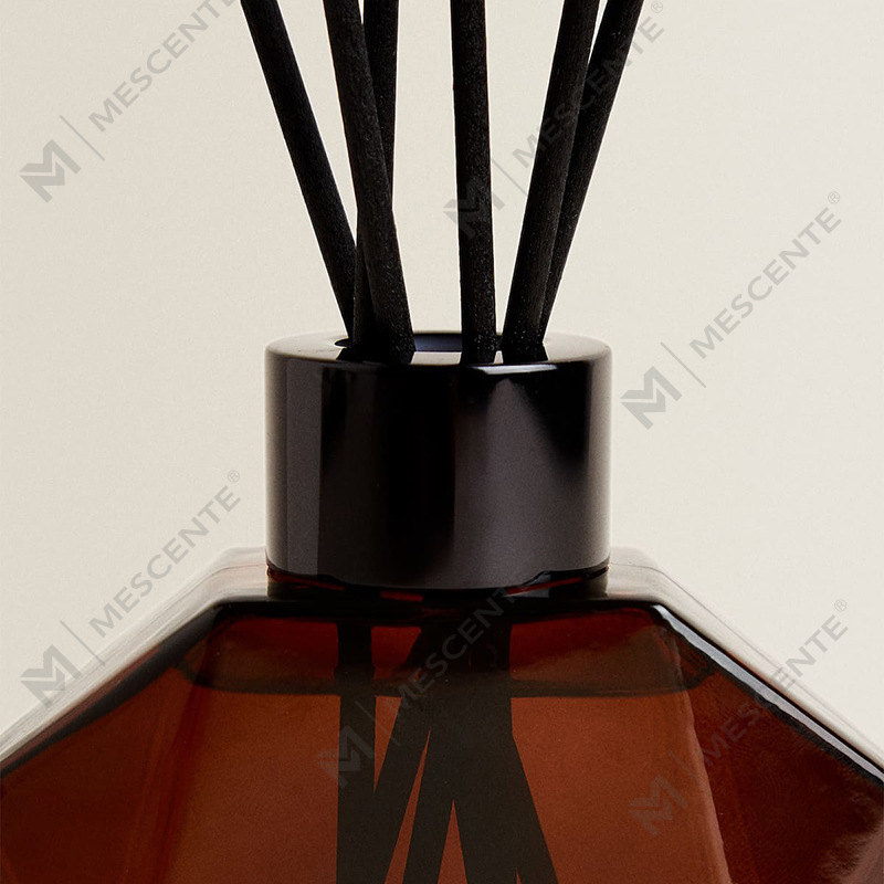 M&Scent nagykereskedelmi luxus egyedi mini palack aromaterápiás náddiffúzor olaj díszdobozban