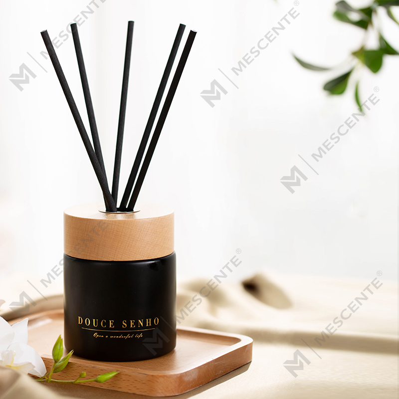 M&Scent Black Bottle Parfüm Aroma Reed Diffúzor Olaj, Illat Thaiföld Reed Diffúzorok Ajándékkészlet