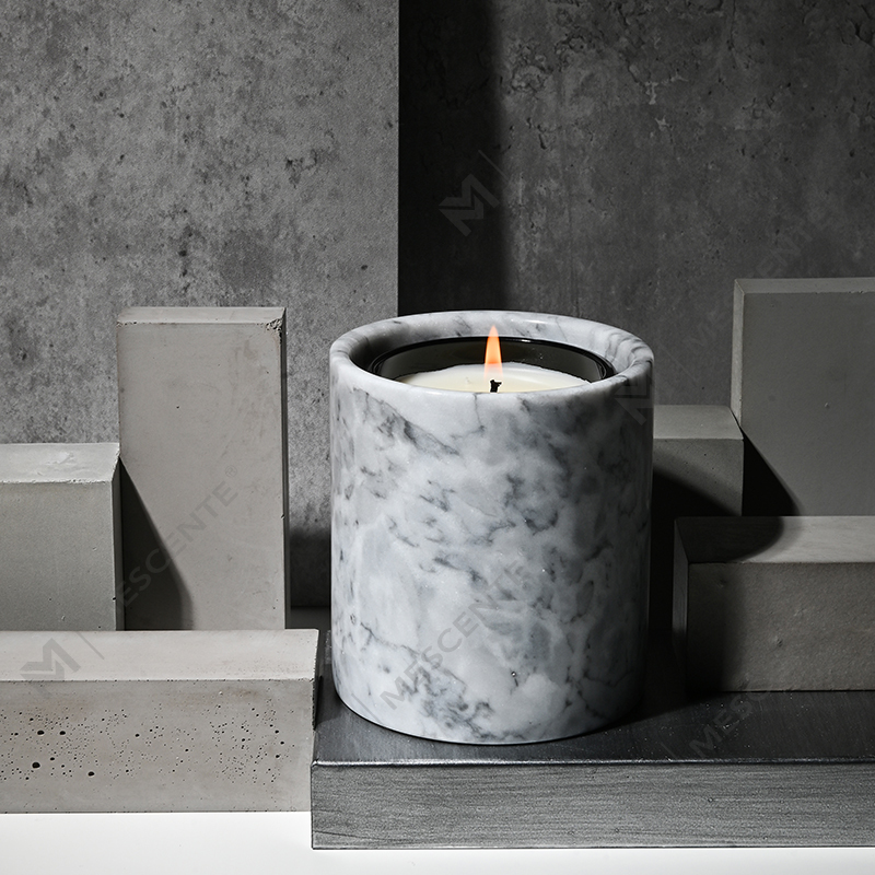 M&Scent nagykereskedelmi luxus egyedi dekoráció saját márkás fekete üvegkristály illatú szójaviasz gyertyák