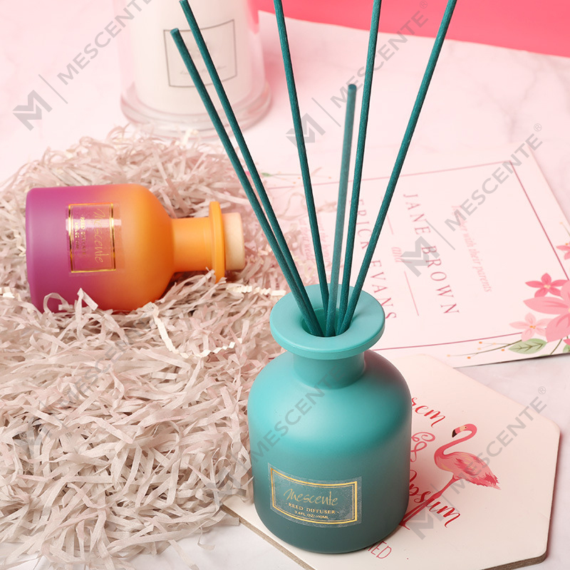M&Scent saját márkás kerek flakonos otthoni illatos náddiffúzor