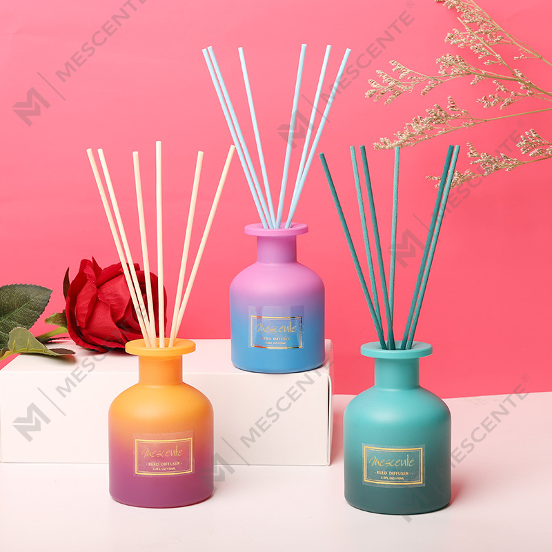 M&Scent saját márkás kerek flakonos otthoni illatos náddiffúzor