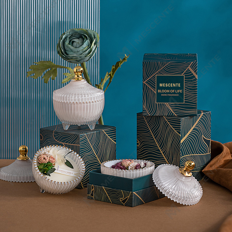 M&Scent nagykereskedés olcsó, egyedi luxus saját címkés oszlopos illatos szójaviasz fa kanóc aromagyertya