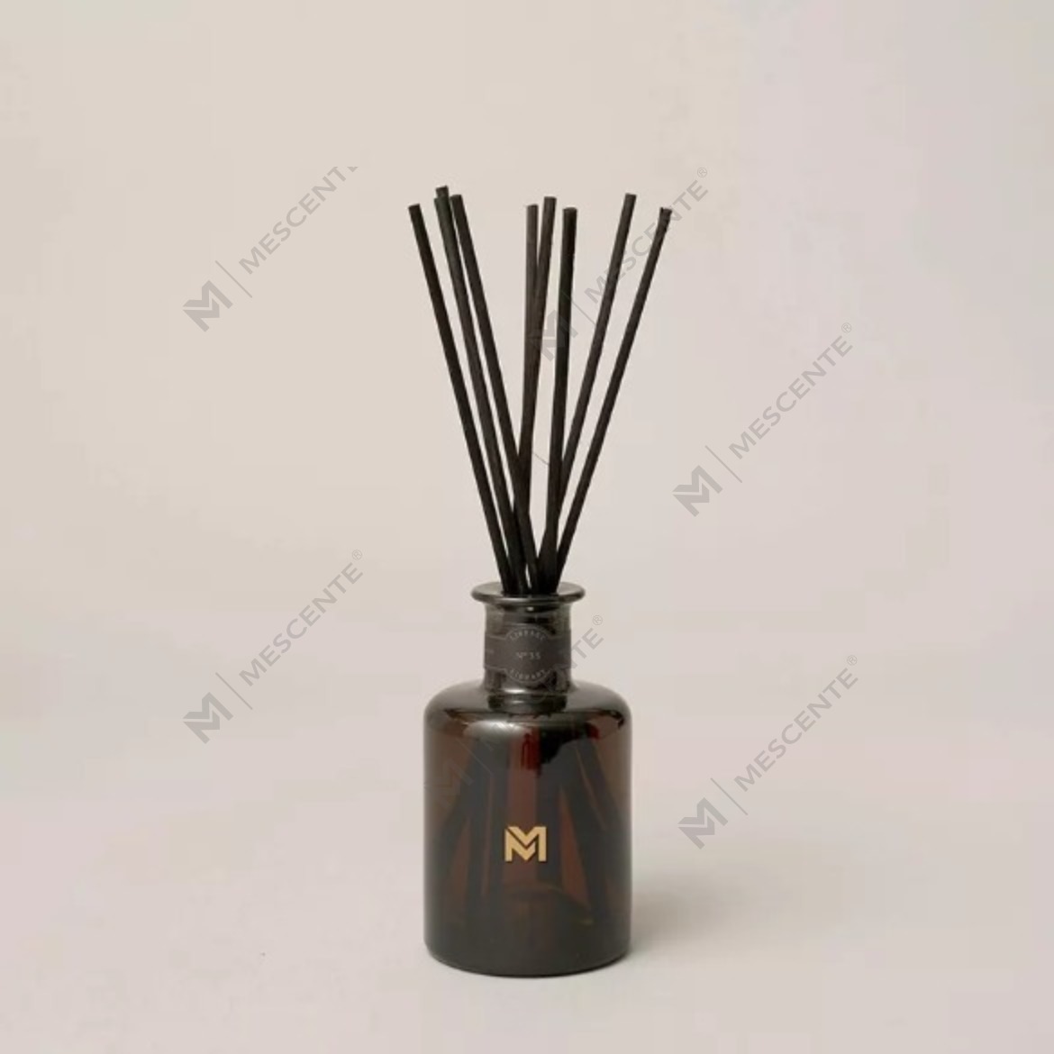 M&Scent nagykereskedelmi luxus 500 ml-es fekete flakon diffúzor Reed illatú náddiffúzor díszdobozzal
