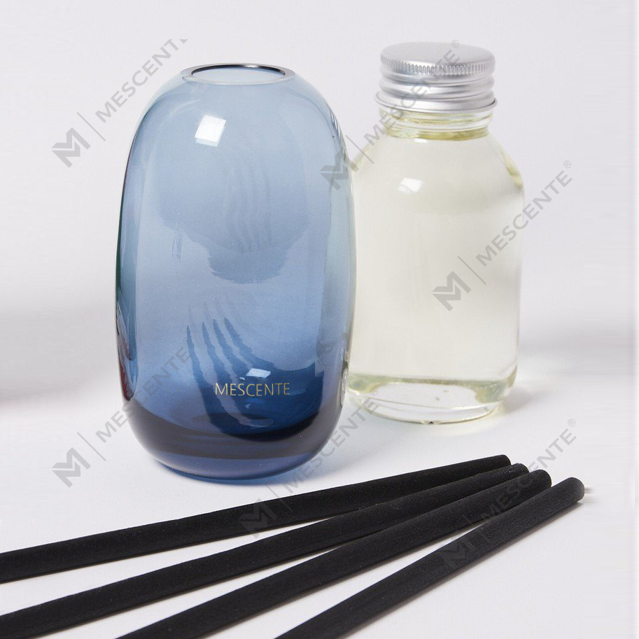 Luxus 100 ml 200 ml 500 ml gyémánt kerek palackok Loris Sola Flowers borostyán kristály Eyfel parfüm nád diffúzor olaj
