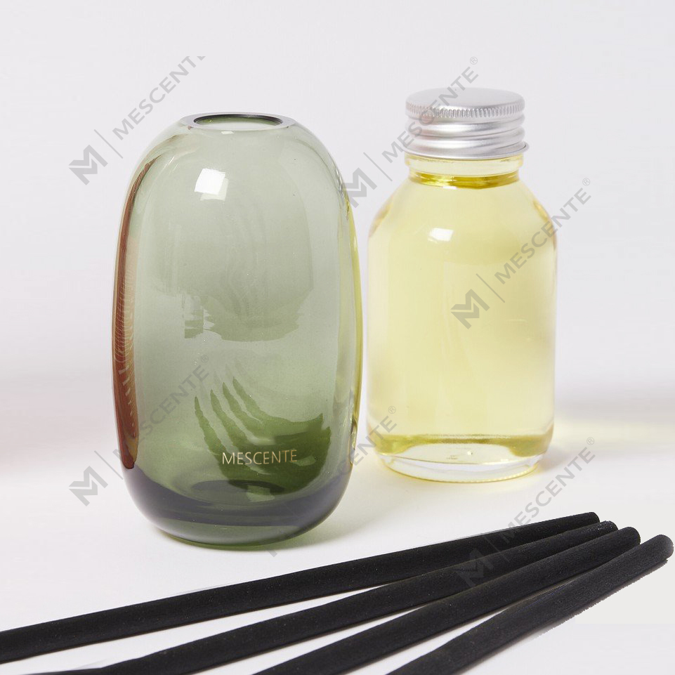 Luxus 100 ml 200 ml 500 ml gyémánt kerek palackok Loris Sola Flowers borostyán kristály Eyfel parfüm nád diffúzor olaj